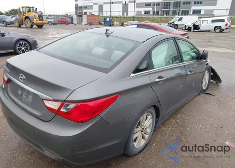 2013 Hyundai Sonata Gls z USA, uszkodzony, nr VIN 5NPEB4AC6DH532930